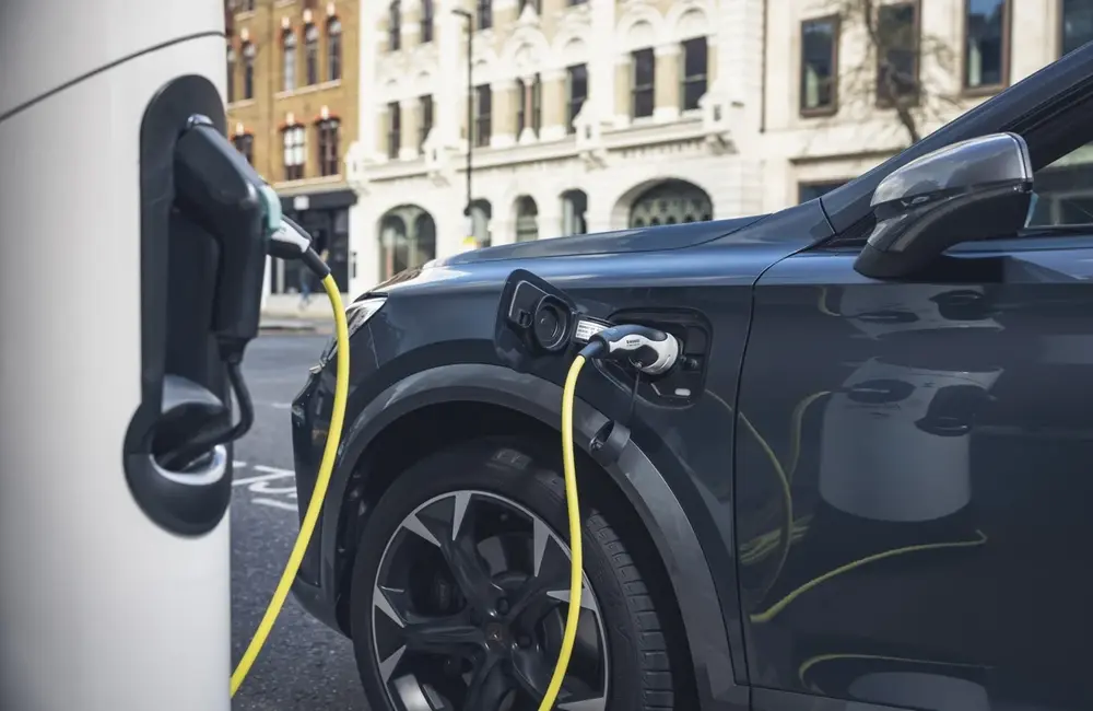 EV Price Parity With Fossil Fuel Cars By 2023-24 'Will Change Everything In Cities': BIR Speaker