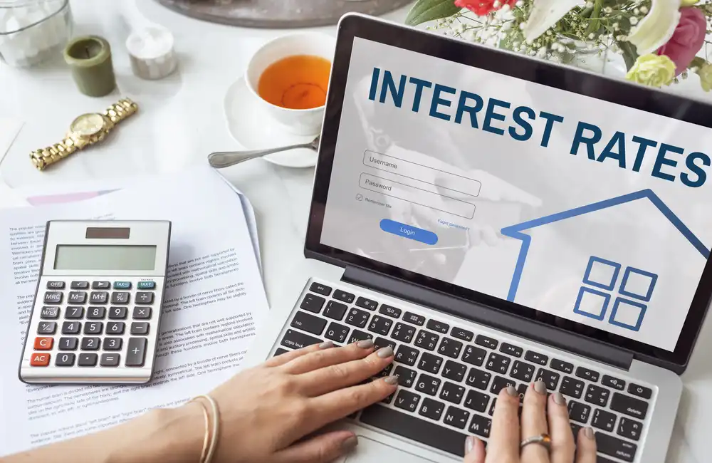 Falling Mortgage Rates and Their Impact on UK Investors