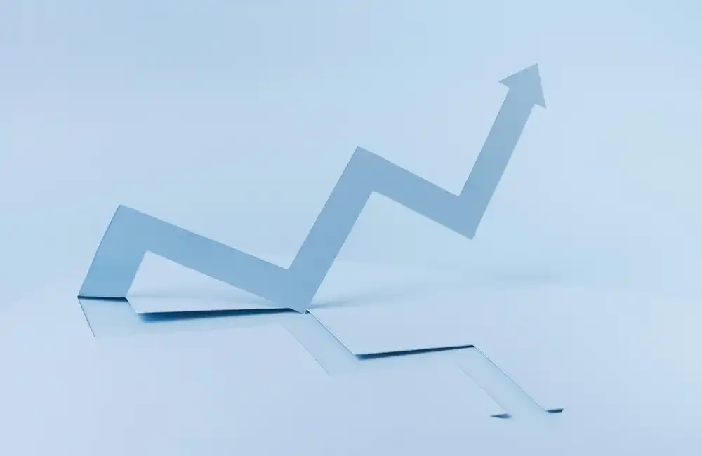 Top 10 UK Stocks with Strongest Rebounds in Q1 2025